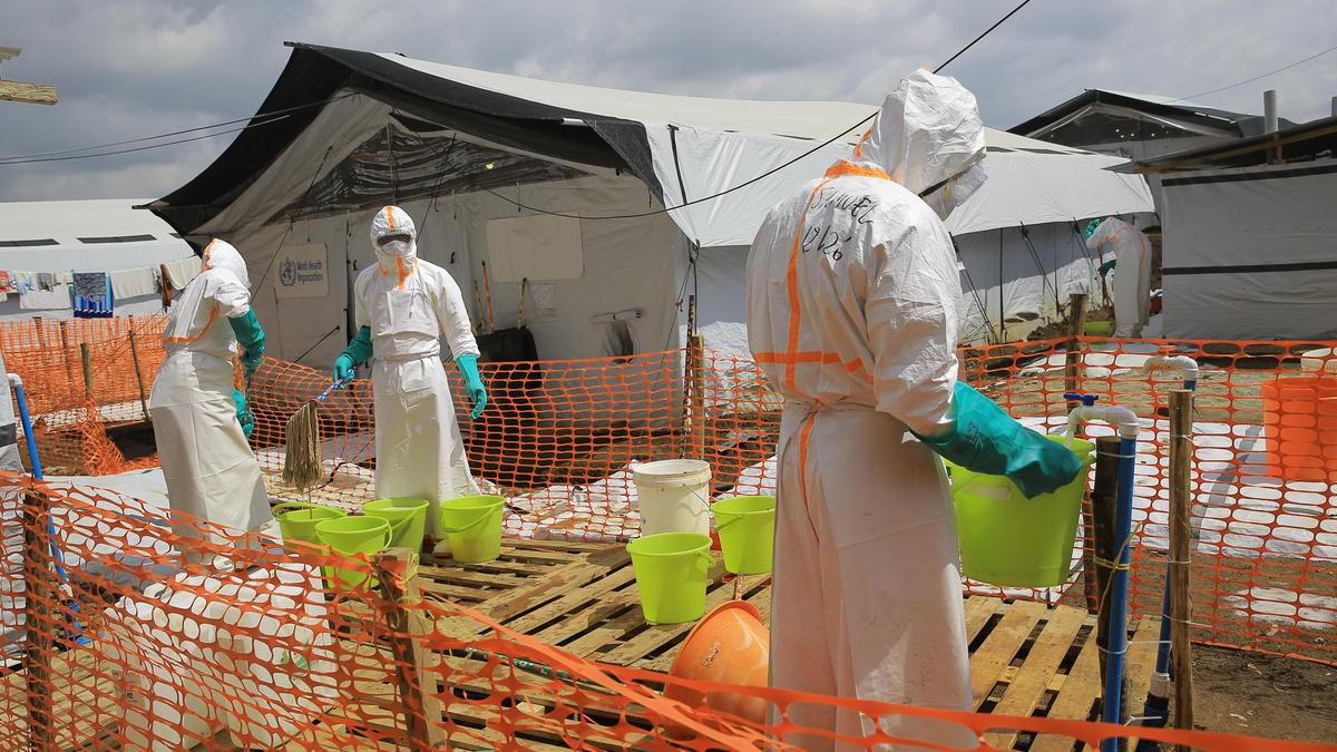Kongo'da Ebola tedavi merkezi yakıldı: Ölü sayısı 4.000'i geçti