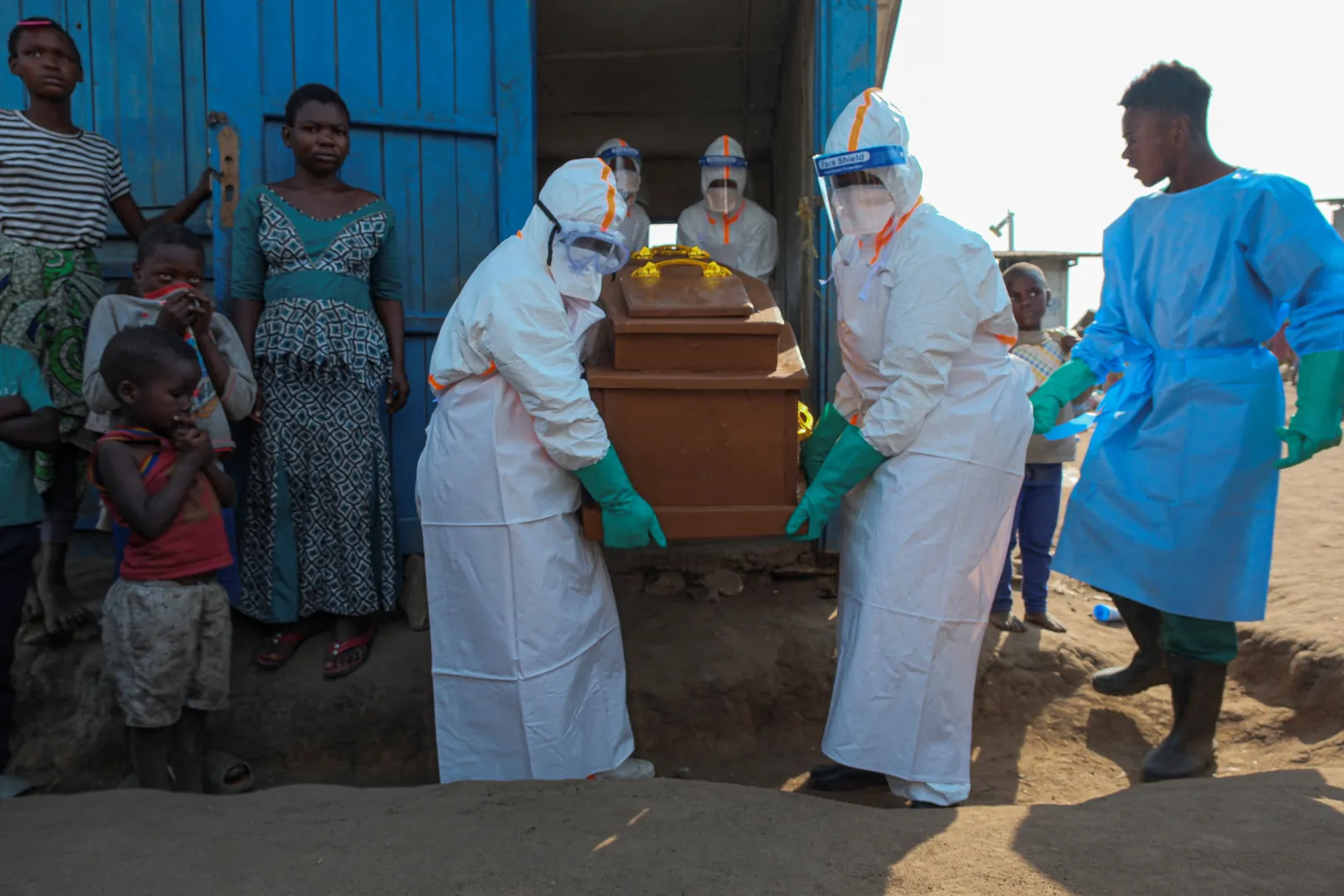 Kongo'daki Kampa Saldırı: 30 Ölü, Ebola Tehdidi Büyüyor