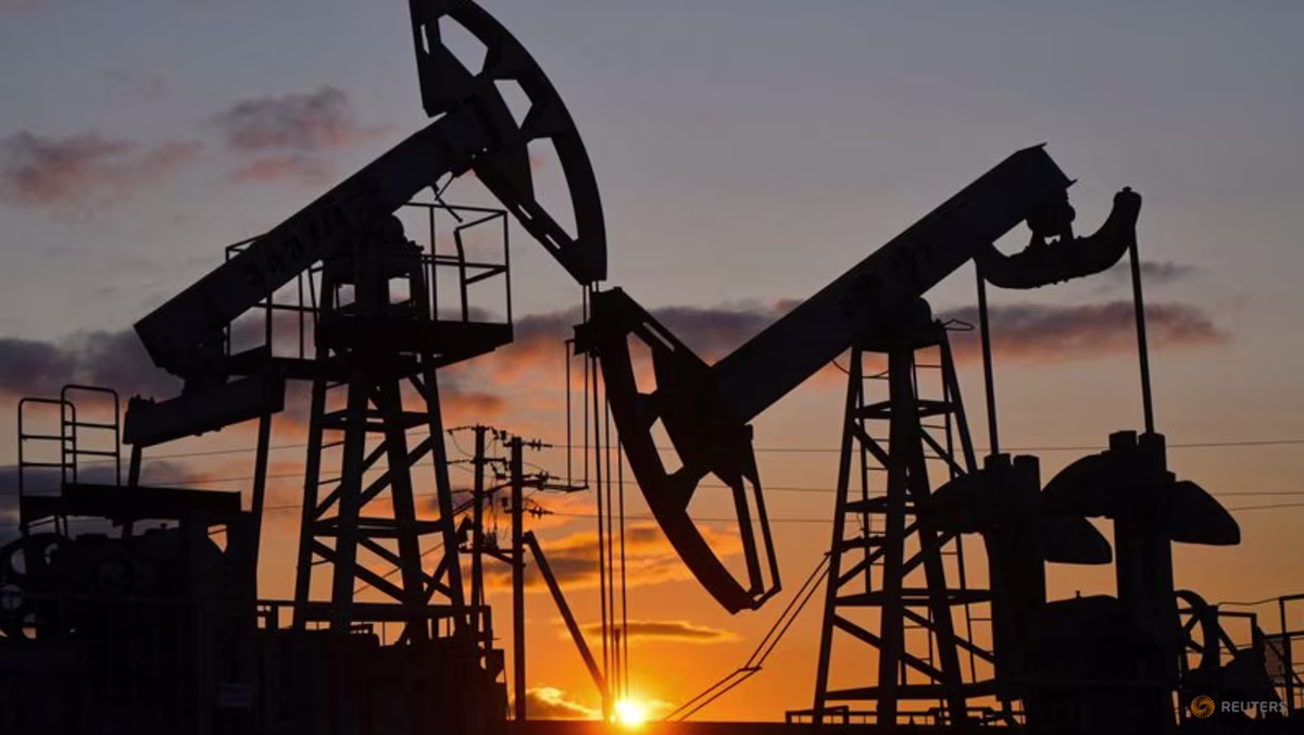 Körfez'deki saldırılar petrolü yükseltti, Asya borsaları geriledi
