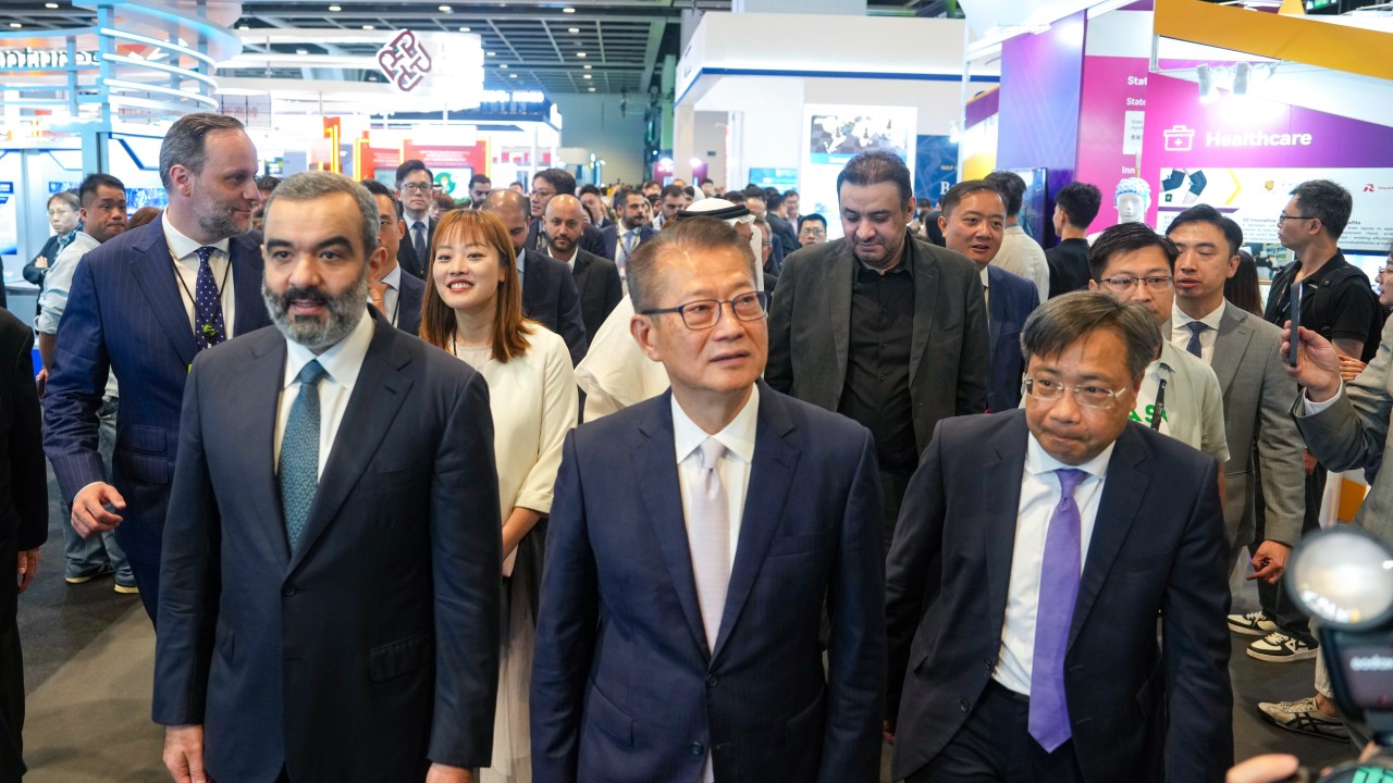 Körfez sermayesi Asya'ya akıyor: Hong Kong-Orta Doğu ticareti yüzde 35 arttı