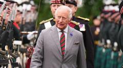 Kral Charles Edinburgh'da Kraliyet Haftası'na Başladı