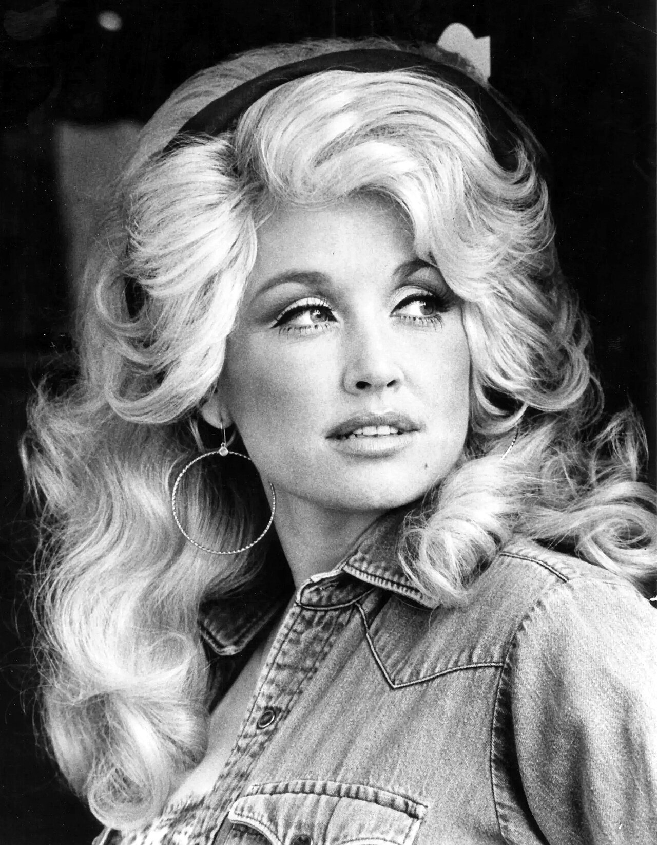 Kraliçe Dolly Parton 80 Yaşında Hayatını Kaybetti