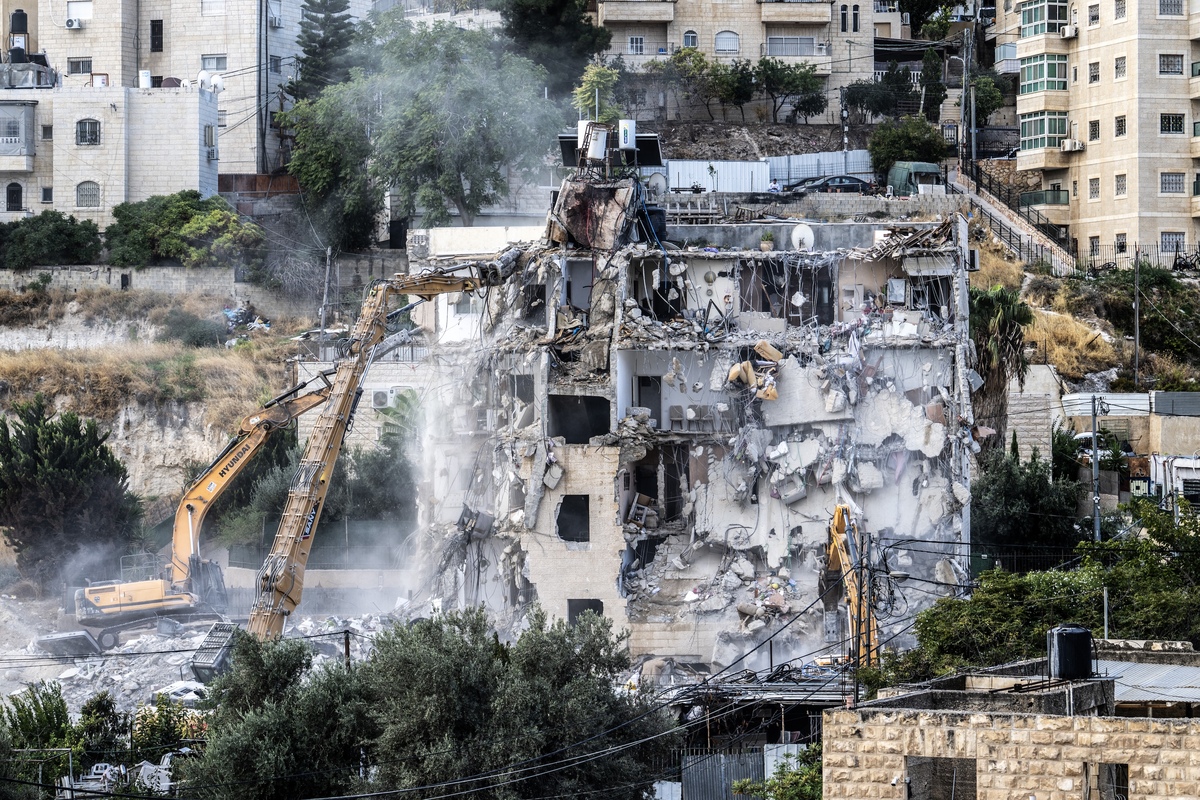 Kudüs Valiliği: İsrail Kalandiya'da 35 Filistinlinin evini yıktı