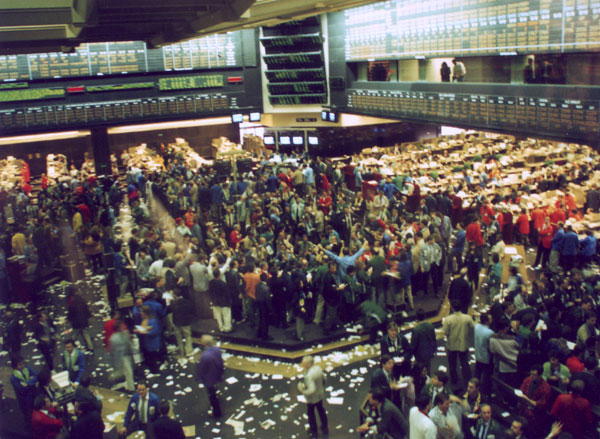 Küresel Ekonomide Belirsizlik: Veriler, Emtialar ve Piyasalar