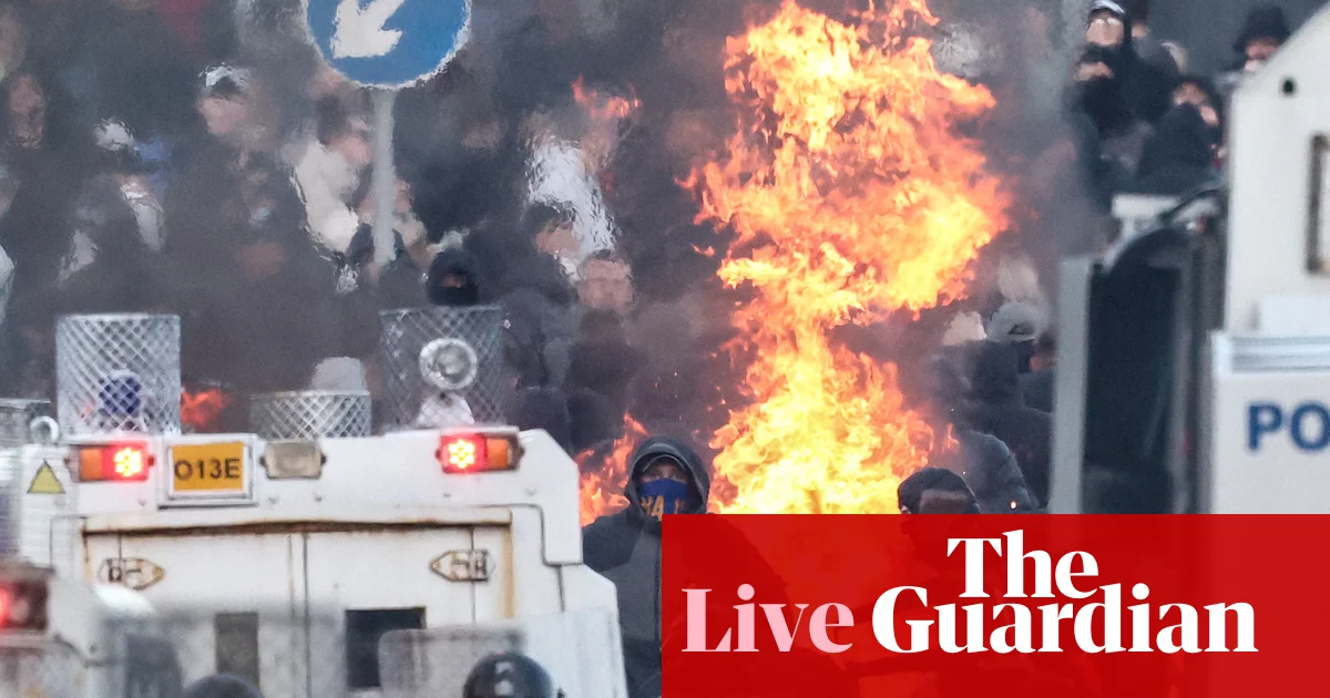 Kuzey İrlanda Bakanı: Belfast'taki Olaylar Irkçı Haydutluk