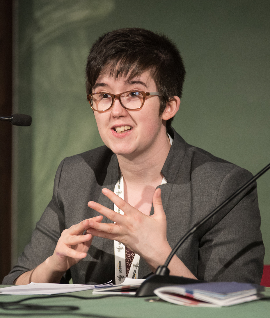 Kuzey İrlanda'da Gazeteci Lyra McKee Cinayetinde Üç Sanık Beraat Etti