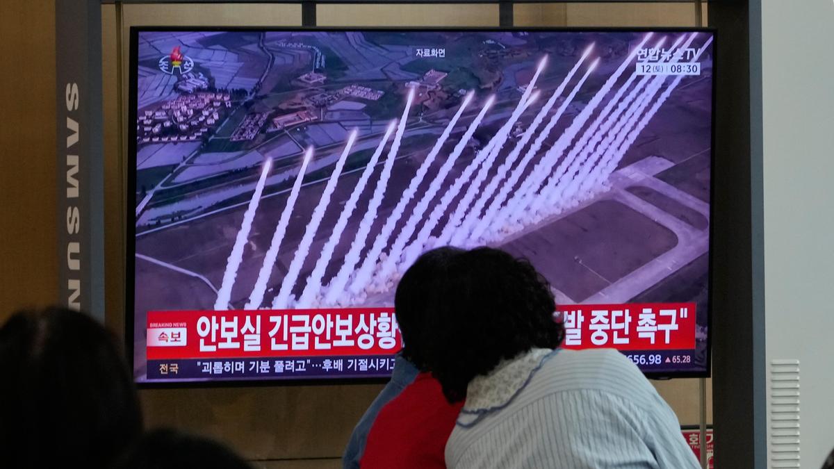 Kuzey Kore, ABD-Japonya-Güney Kore tatbikatına balistik füze fırlattı