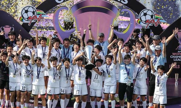 Kuzey Kore, Güney'e Kadın Futboluyla Dönüyor