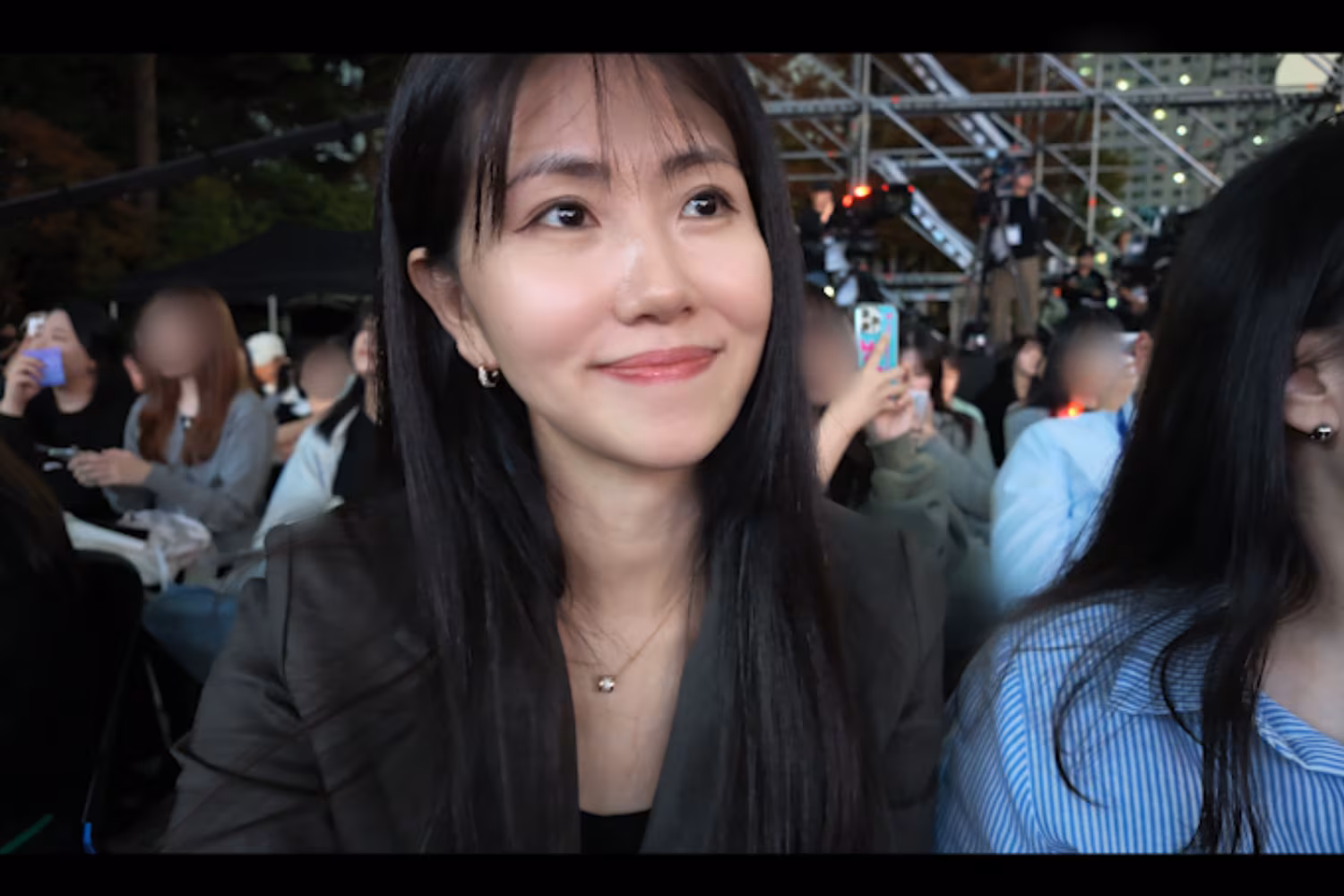 Kuzey Koreli Sanatçı Seul'de K-Pop Şovunda Duygulandı