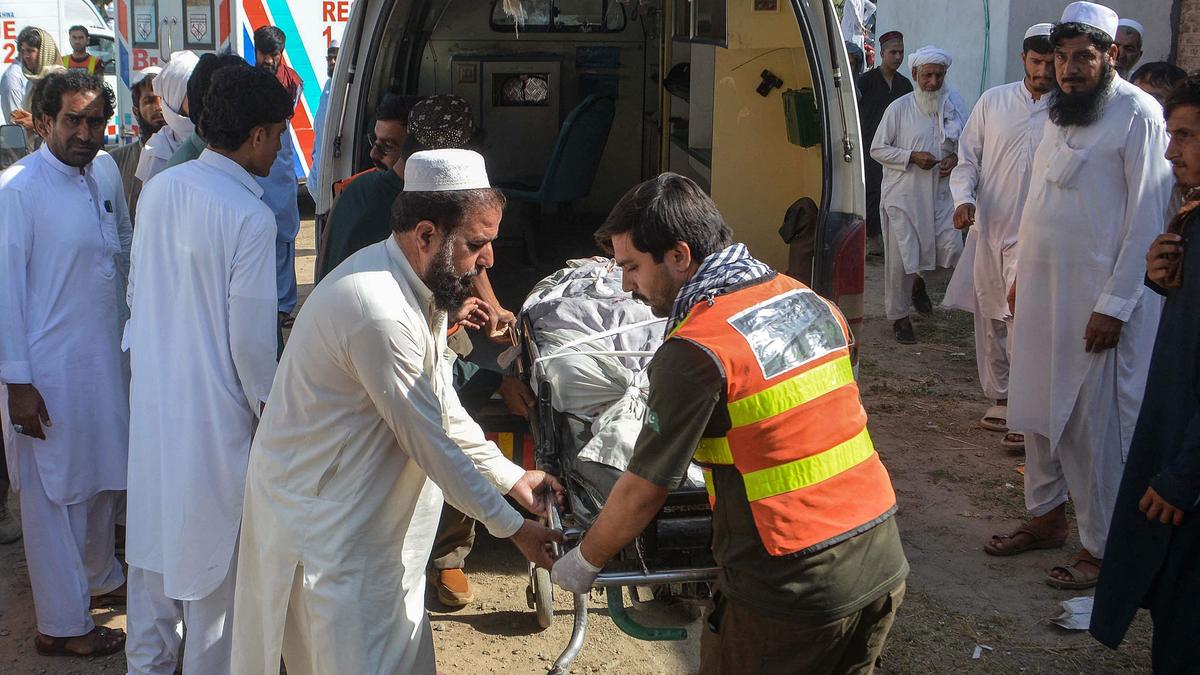 Kuzeybatı Pakistan'da Çifte Patlama: 7 Ölü, 3 Yaralı