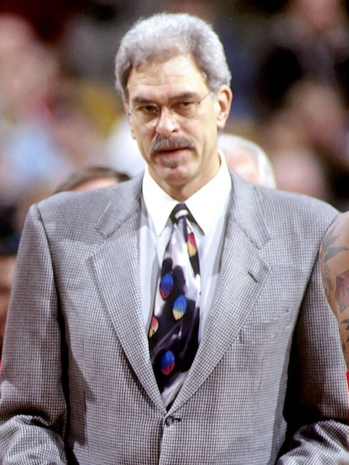 Lakers, Phil Jackson'a Heykel Dikecek