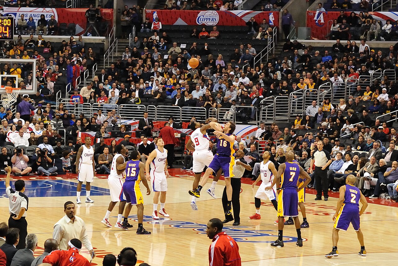 Lakers'ın Yeni Üçlüsü Clippers'a Karşı Mesaj Verdi