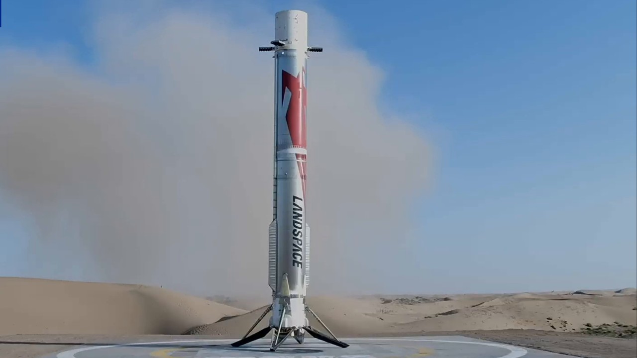 LandSpace, SpaceX'i geçti: Zhuque-3 paslanmaz çelik güçlendiriciyi yörüngesel görevde kurtardı