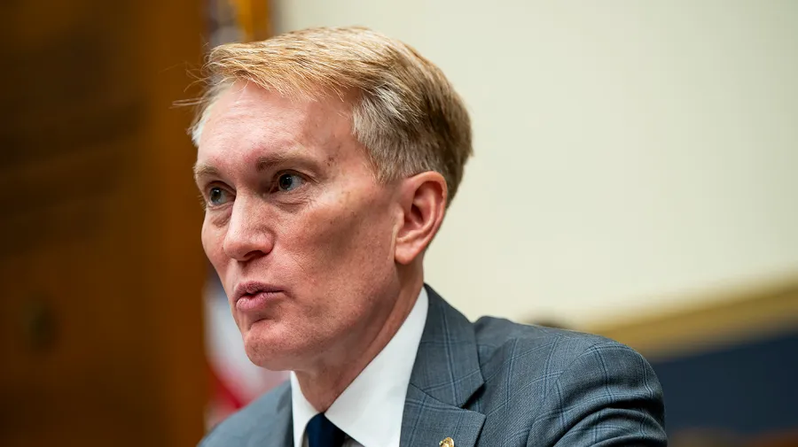 Lankford: Trump İran'ı bombalamak istemiyor