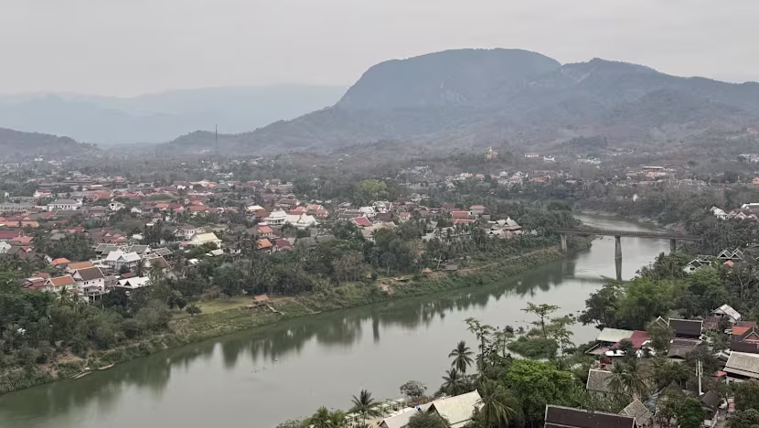 Mekong Nehri Kıyısında Keşif: Laos, Savaşın ve Çin Nüfuzunun Kavşağı