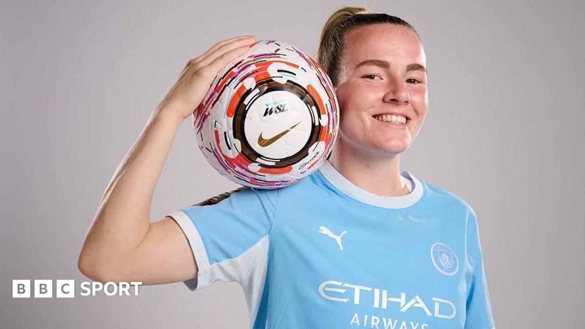 Lauren Hemp: 26 Yaşında Bir Efsane