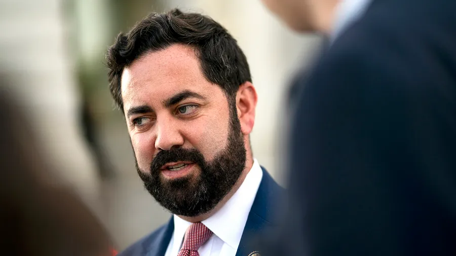 Lawler, Trump'ın 5.000$ temettü vaadine mesafeli