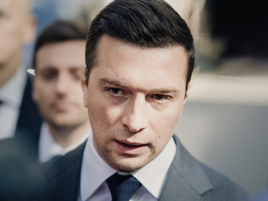 Le Pen’in zafer formülü: Bardella her yerde