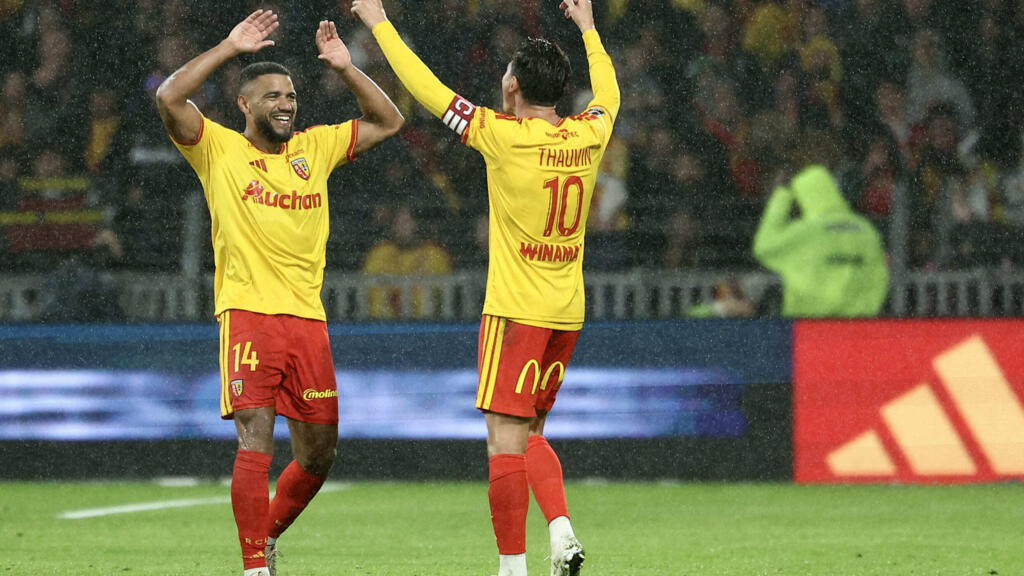 Lens, Lyon'u 2-1 Mağlup Etti: Ligue 1'e Dönüş