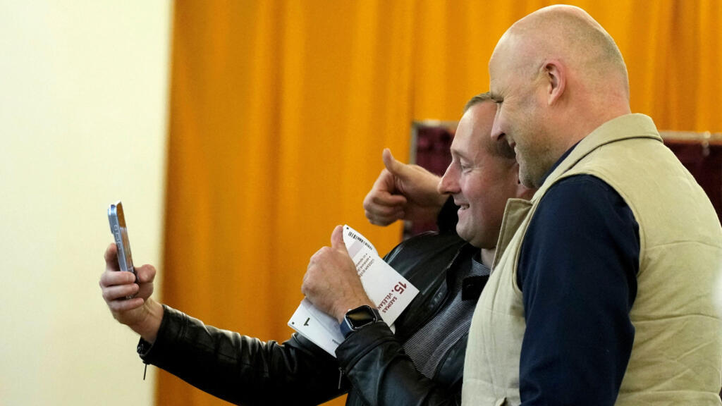 Letonya seçim anketleri: Başbakanın Ukrayna yanlısı partisi önde, koalisyon ortakları geriledi