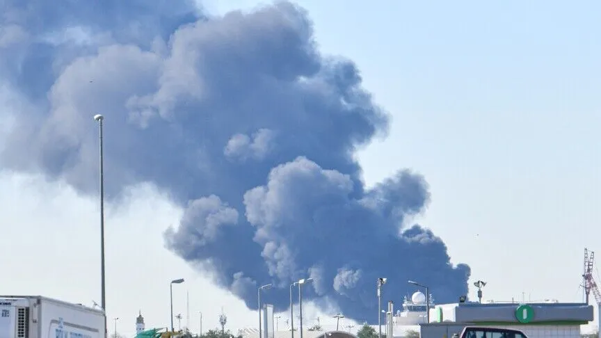 Libya'daki Zaviye Rafinerisi'ne İHA Saldırısı: Tank Vuruldu, Yaralı Yok
