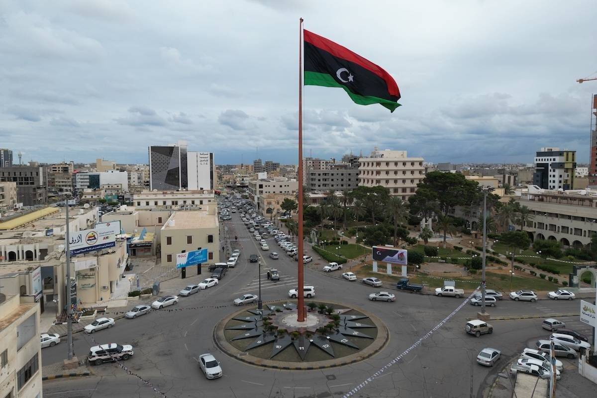 Libya'da rakip liderler Şubat 2027'ye kadar seçimlerde uzlaştı