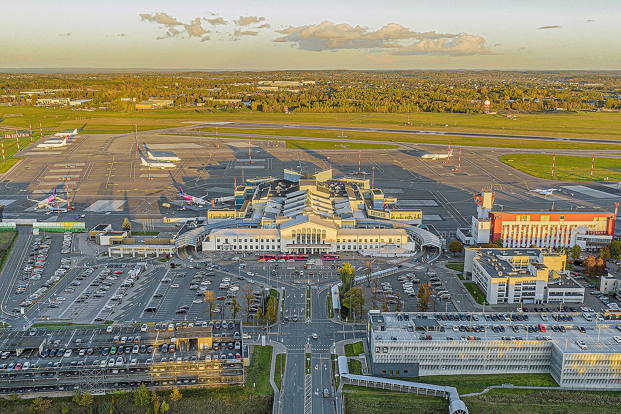 Litvanya Vilnius Havalimanı'nı Kapattı: NATO Jetleri Havalandı