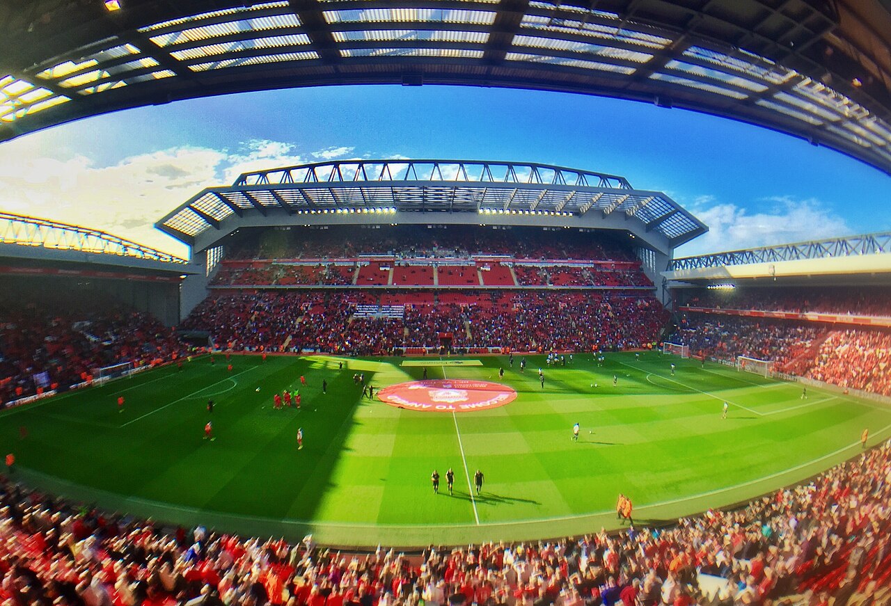 Liverpool FC Sahipleri, Bhatia Liderliğindeki Gruba Hisseleri Satmayı Düşünüyor