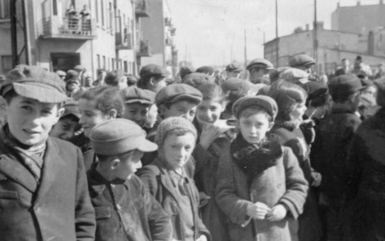 Łódź'un Trajik Geçmişi Seyahat Yazısında Neden Yok Sayıldı