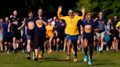 Londra'daki Bushy Park'ta Bir Milyonuncu parkrun Koşusu