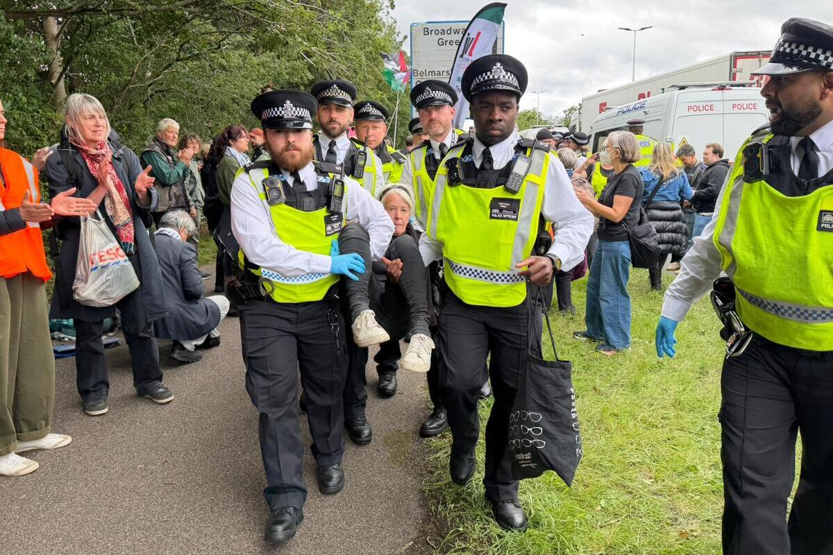 Londra'da Filistin Eylemi Destekçilerine 72 Gözaltı