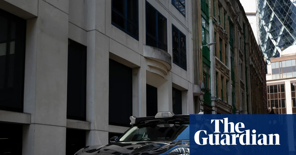 Londra'da İlk Sürücüsüz Taksiler Yollarda