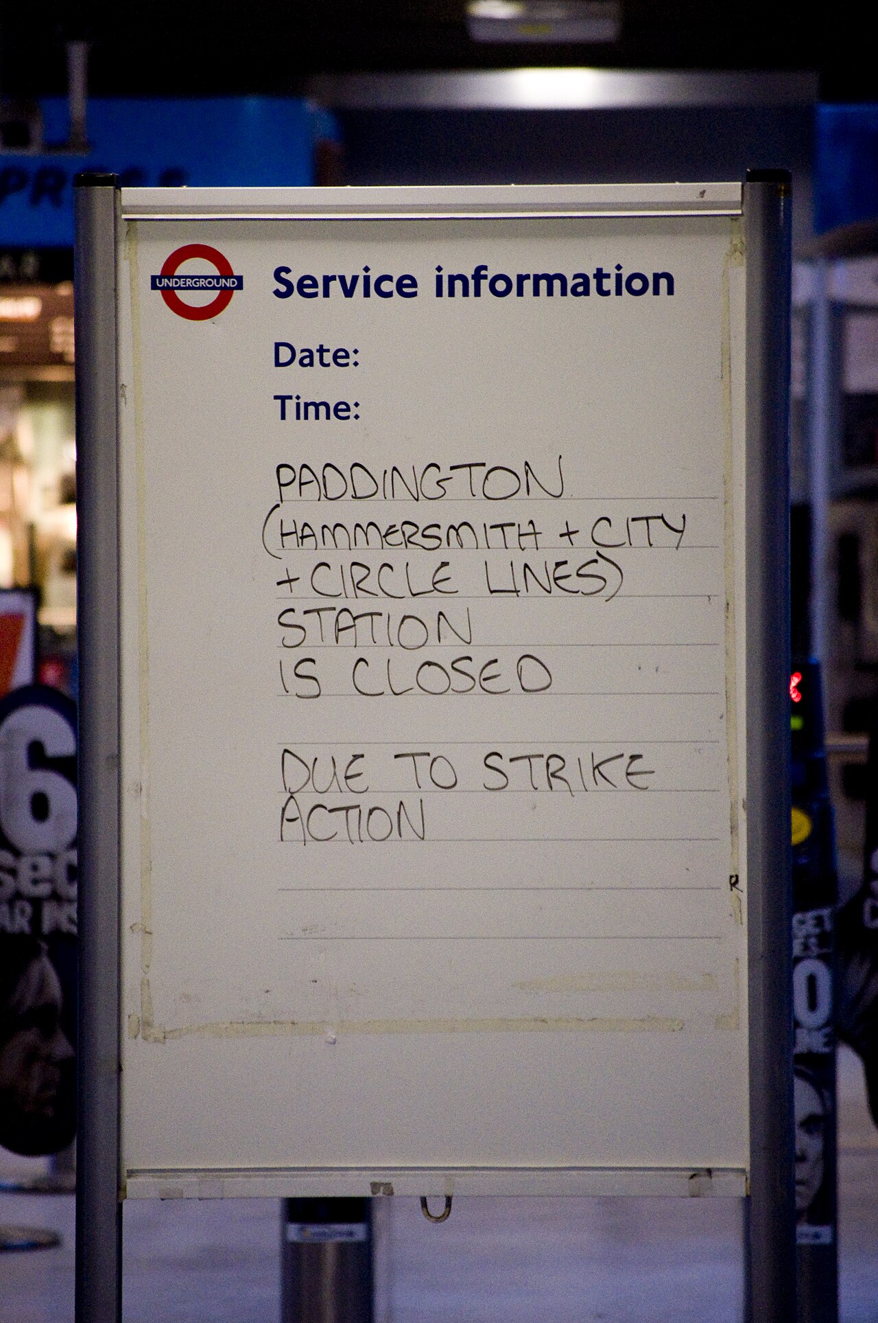 Londra'da Metro Grevi Sürüyor: İkinci Gün de Aksama Bekleniyor