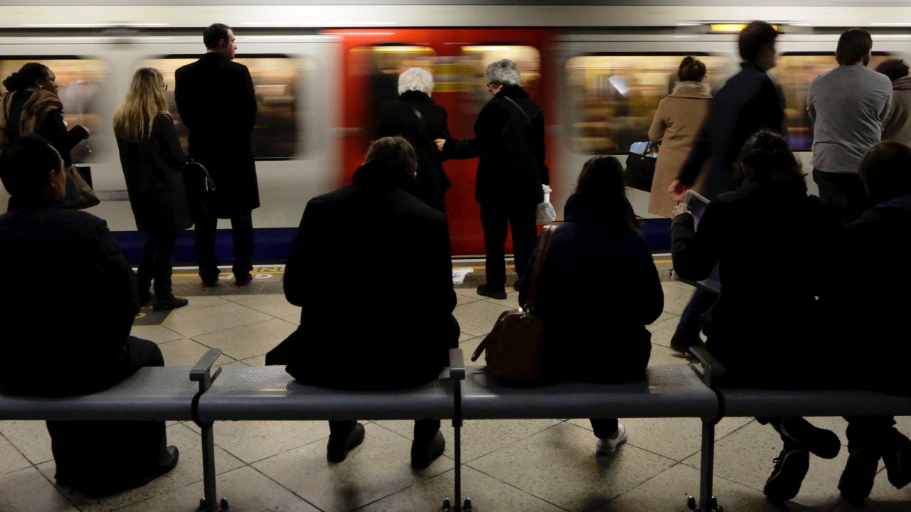 Londra Metrosu’na siber saldırı: İki genç hacker'a hapis cezası