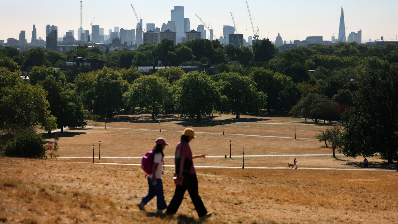 Londra’da Ardı Ardına Sıcak Hava Dalgaları Toprak Kayması Hasarını Rekor Seviyeye Çıkardı