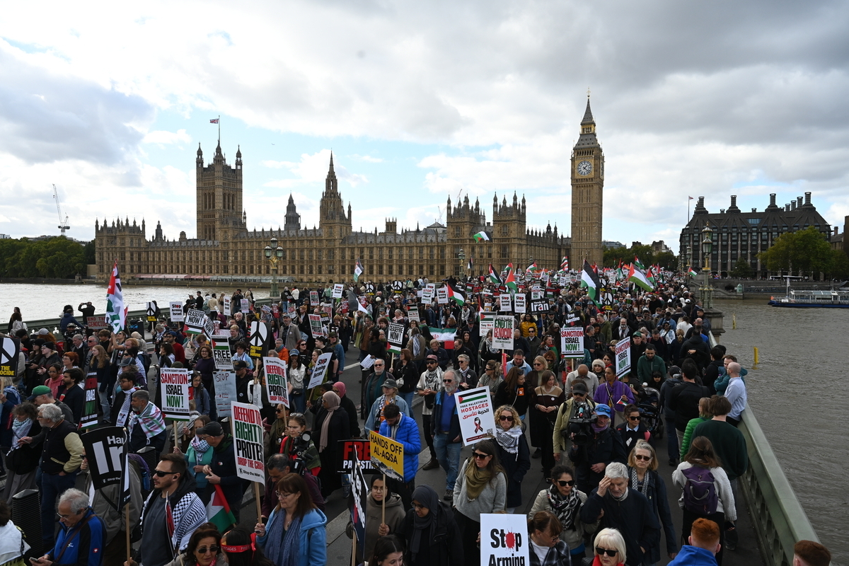 Londra'da 250 Bin Kişi Gazze İçin Yürüdü