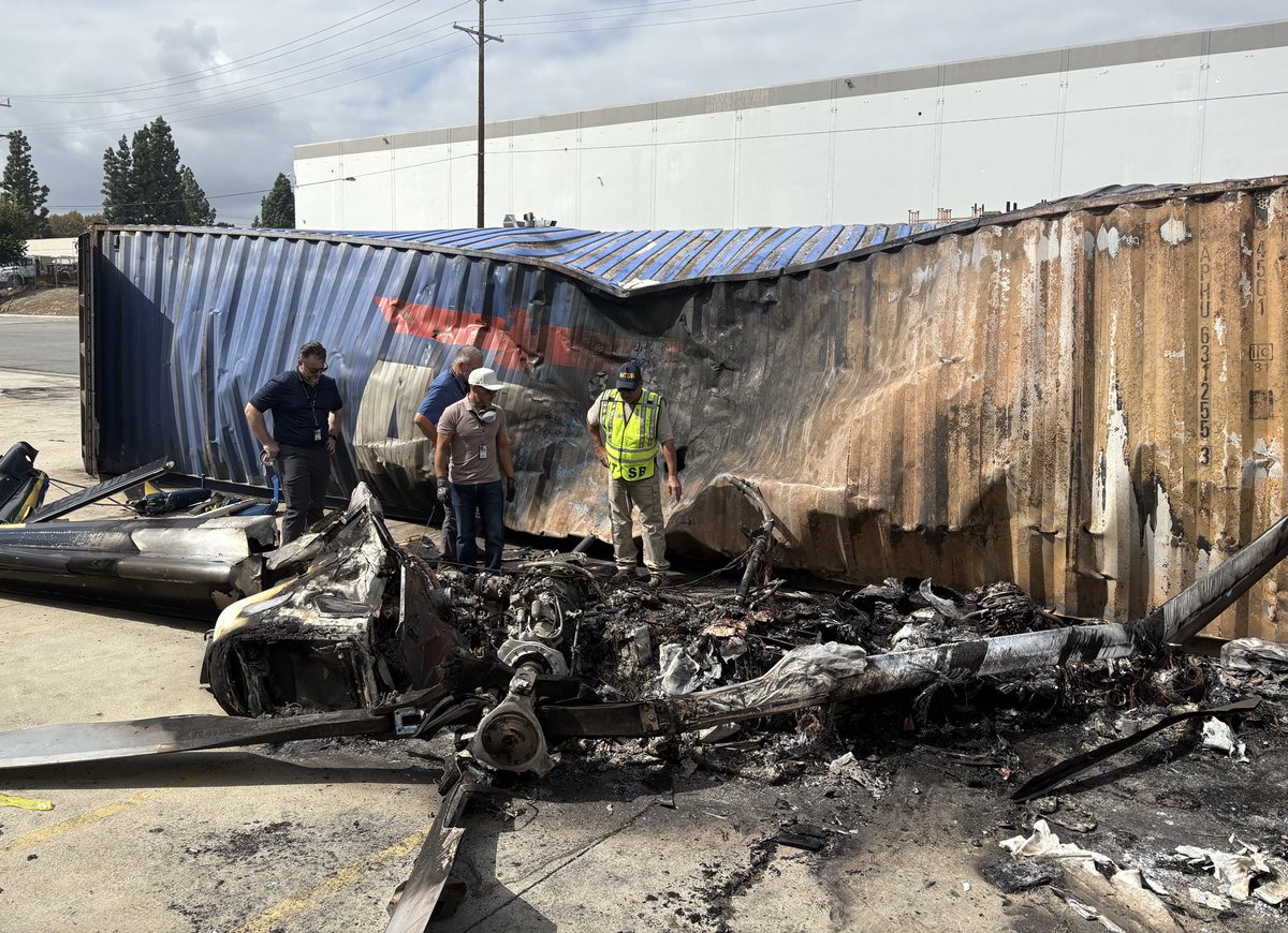 Los Angeles'ta helikopter düştü: 3 ölü