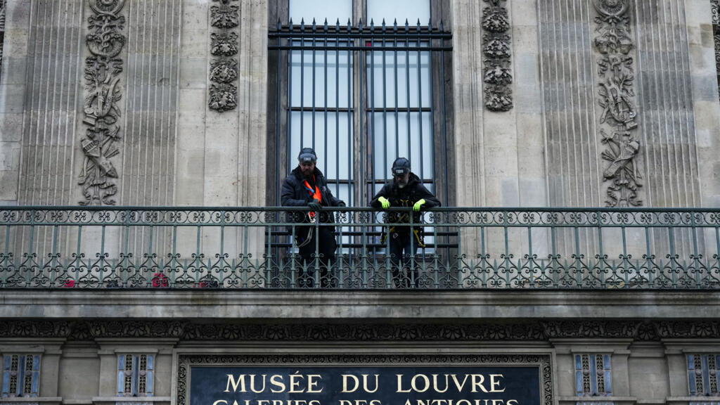 Louvre'un 100 milyon dolarlık mücevherleri bir yıl sonra hâlâ kayıp