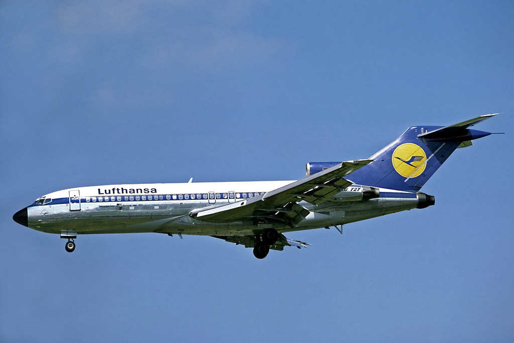 Lufthansa Jet Yakıtı Fiyatlarındaki Artışla Kâr Hedefini Riske Attı