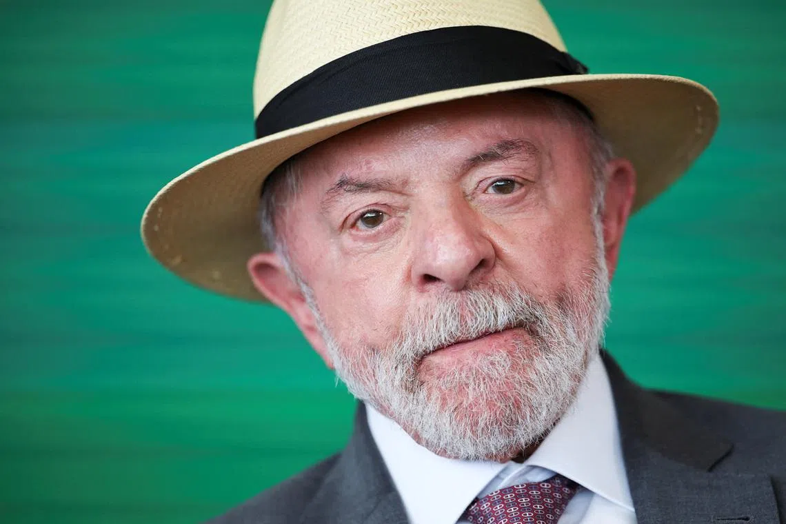 Lula, Flavio Bolsonaro'nun önünde seçim anketinde lider