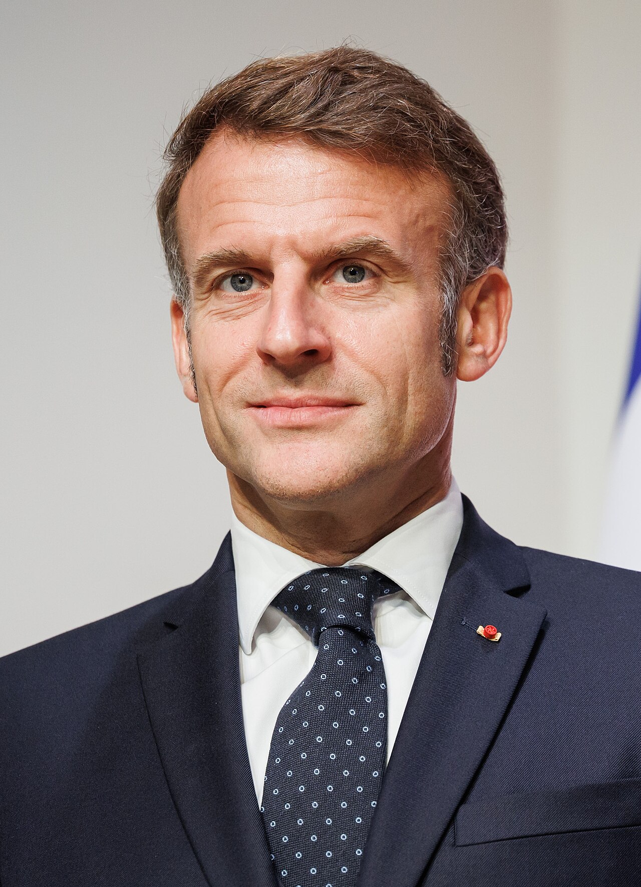 Macron Avrupa'da dijital çoğunluk için zorluyor