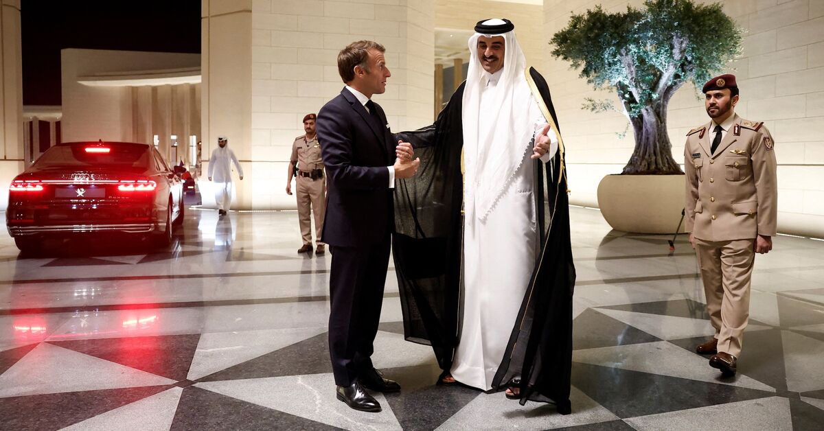 Macron Körfez'den Dizel Anlaşması İmzaladı: Akaryakıt Krizi ve Huzursuzluk