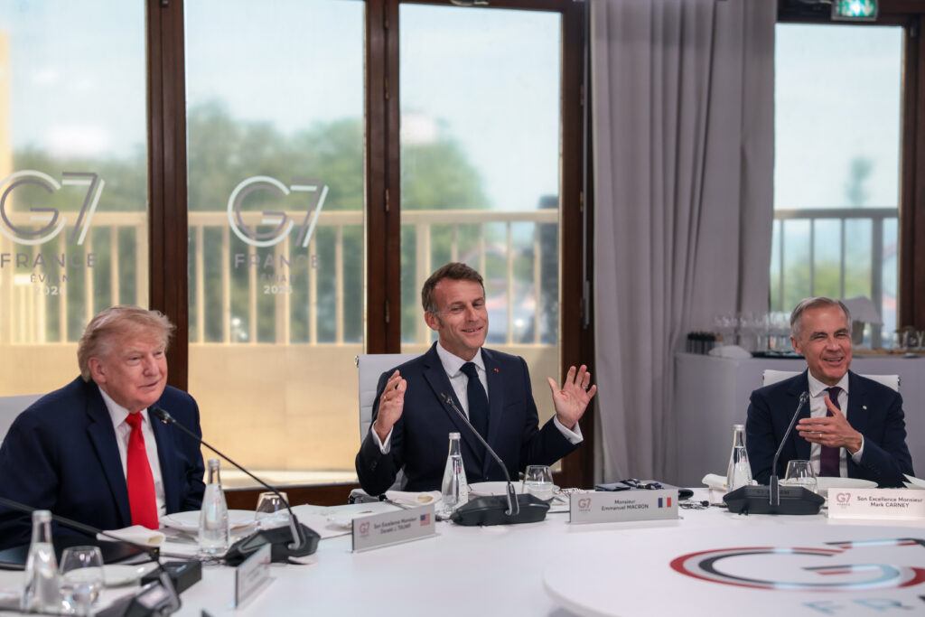 Macron ve Carney: Trump'a karşı 'direnişin liderleri' mi