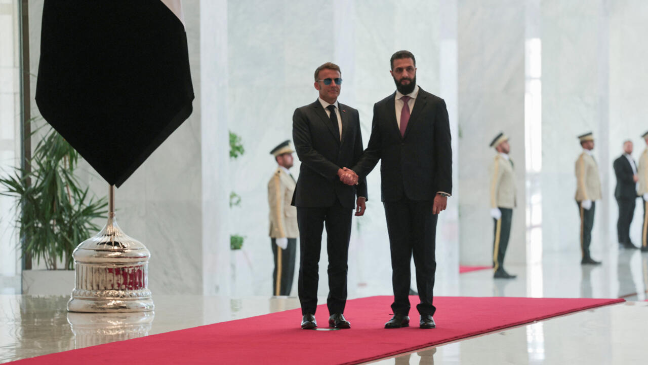 Macron'un Şam Ziyareti Sırasında Patlama Sesleri: Suriye'de Gerilim Tırmanıyor