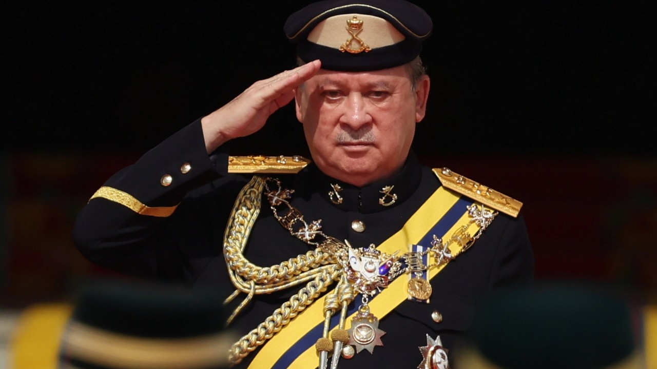 Malezya'da siyasi dalgalanma monarşinin rotasını yeniden çiziyor