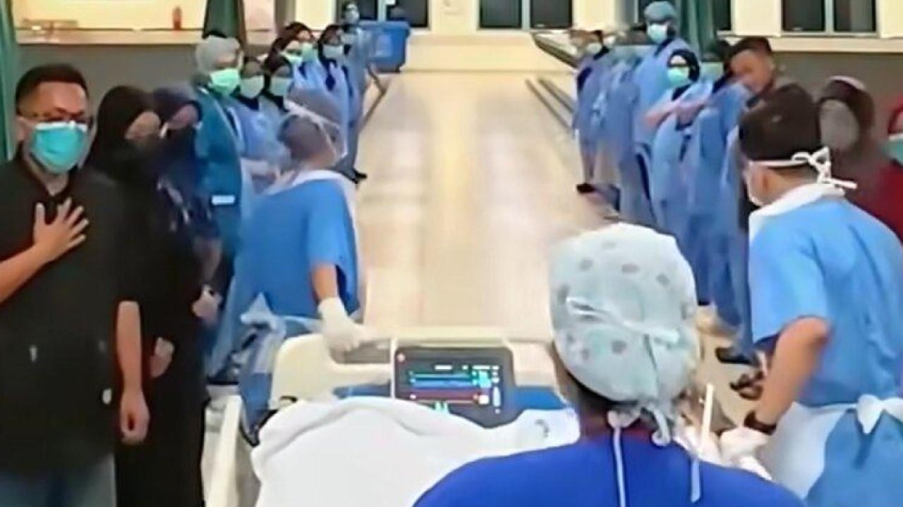 Malezyalı kadının 'onur yürüyüşü' organ bağışını gündeme taşıdı