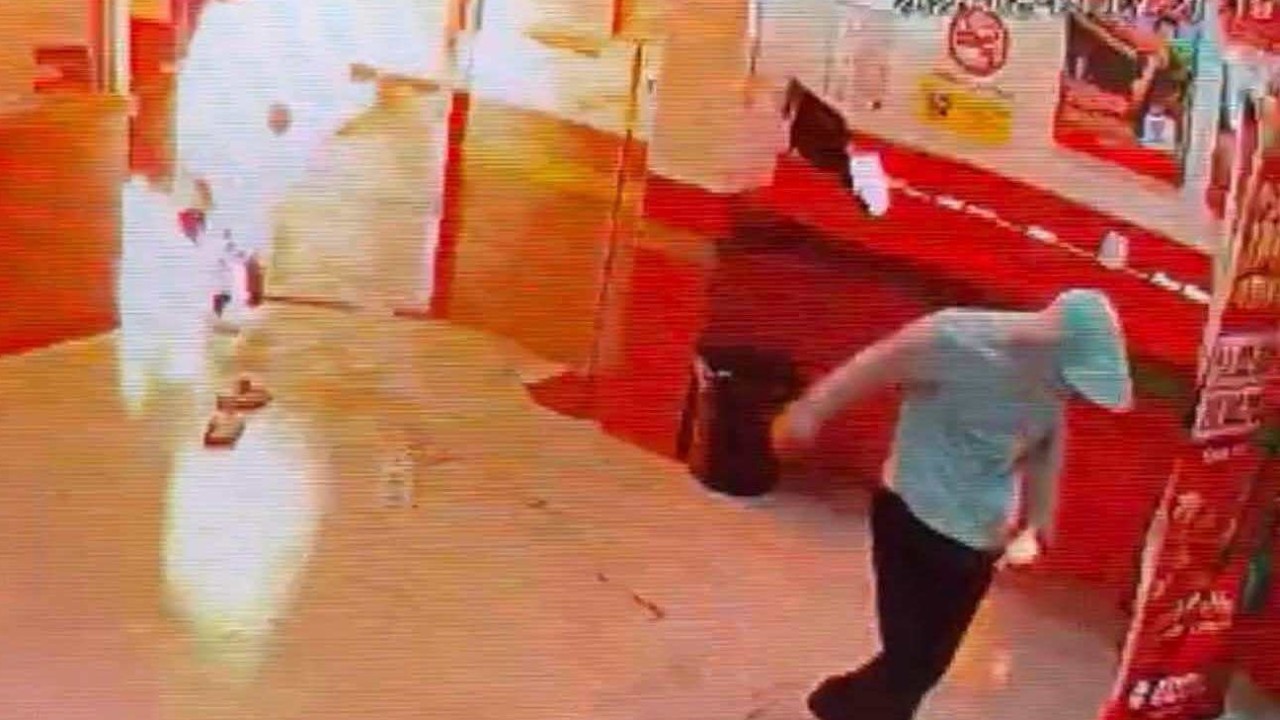 Malezyalı milletvekili yaşlı kadına kundaklama saldırısı için ödül koydu