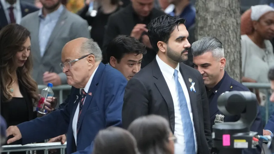 Mamdani ve Giuliani 11 Eylül Töreninde Tokalaştı