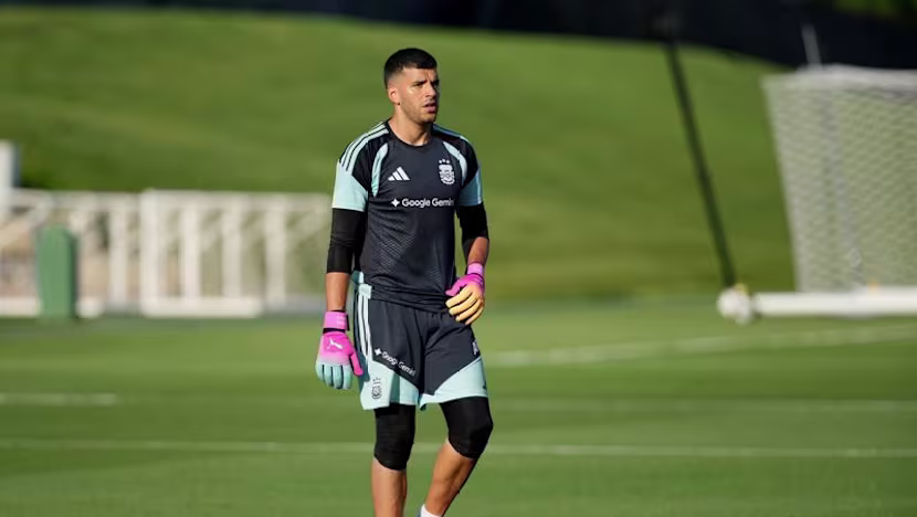 Man City, Marsilya'dan Kaleci Rulli'yi Transfer Etti