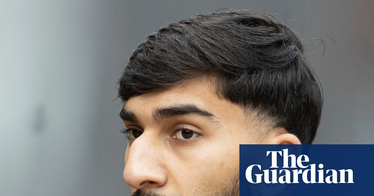 Manchester Havalimanı'nda polise saldıran sanığa 3.5 yıl hapis